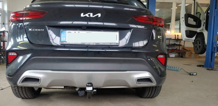 Carlig remorcare Kia Xceed dupa 09/2019 demontabil automat vertical marca Autohak [9]