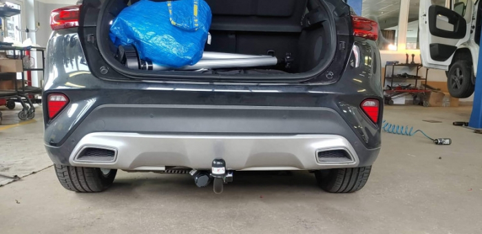 Carlig remorcare Kia Xceed dupa 09/2019 demontabil automat vertical marca Autohak [10]