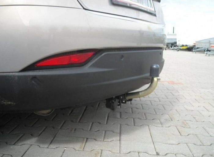 Carlig remorcare Lancia Delta dupa 2008 demontabil automat cu maneta marca Autohak [2]