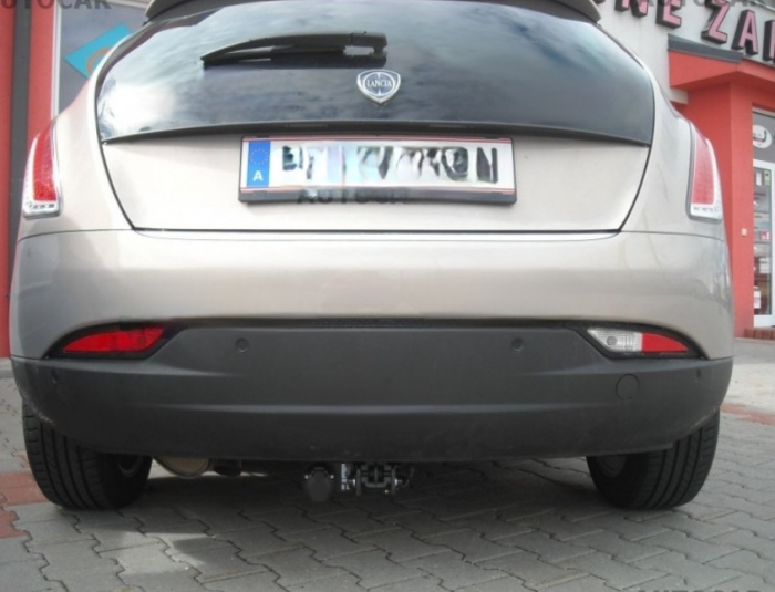 Carlig remorcare Lancia Delta dupa 2008 demontabil automat cu maneta marca Autohak [5]