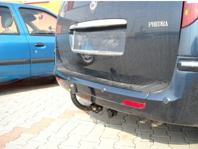 Carlig remorcare Lancia Phedra fabricata intre 2002 - 2010 [4]