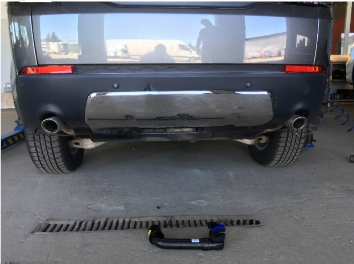 Carlig remorcare Land Rover Discovery Sport 5 locuri 2015 - 2019 demontabil automat vertical marca Autohak [8]