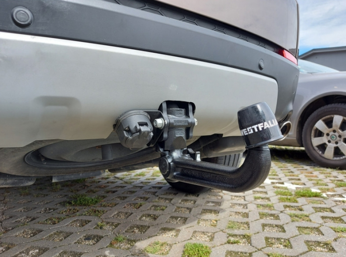 Carlig remorcare Land Rover Discovery Sport dupa 2016 cu roata de rezerva demontabil automat vertical marca Westfalia [5]