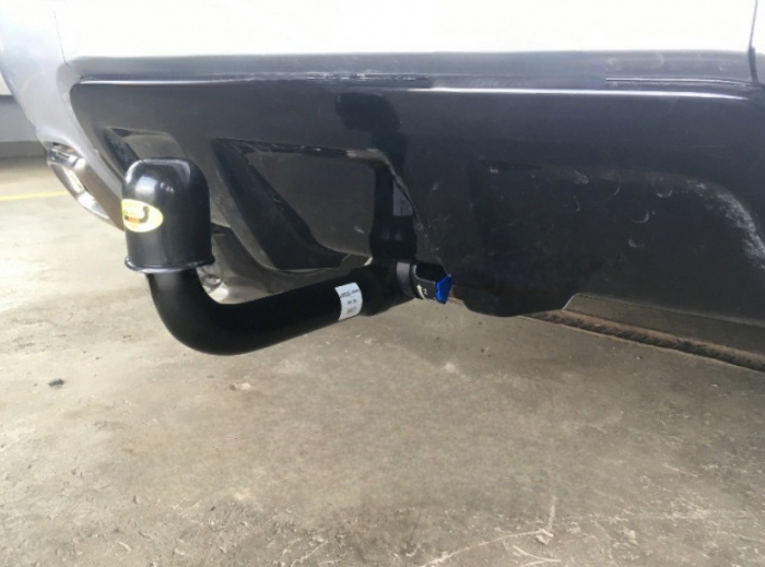 Carlig remorcare Land Rover Range Rover Evoque 2011 - 2018 demontabil automat vertical marca Autohak [8]