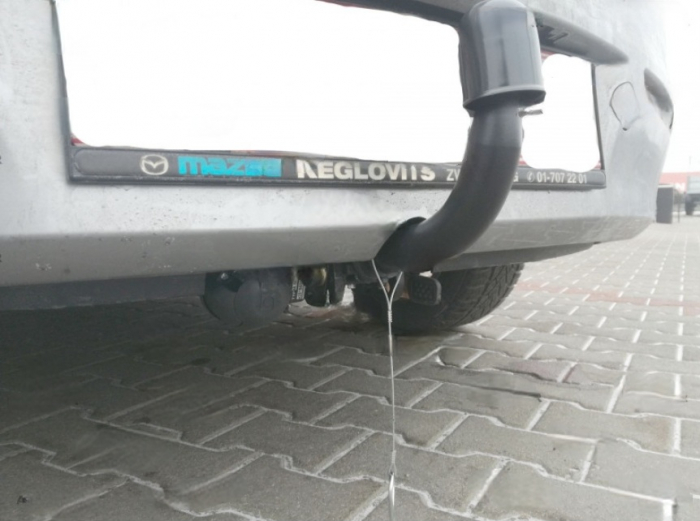 Carlig remorcare Mazda 3 htb 2003 - 2013 demontabil automat cu maneta marca Autohak [7]