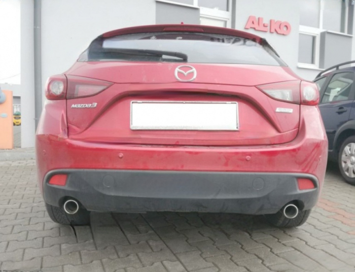 Carlig remorcare Mazda 3 htb 2013 - 2018 demontabil automat vertical marca Autohak [4]