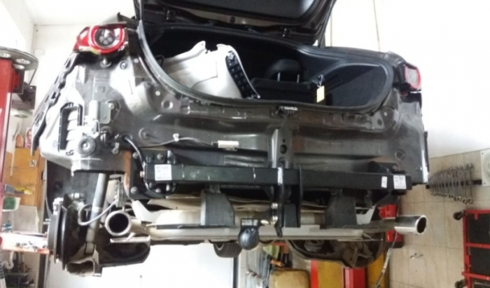 Carlig remorcare Mazda 3 htb dupa 2019 demontabil automat vertical marca Autohak [6]