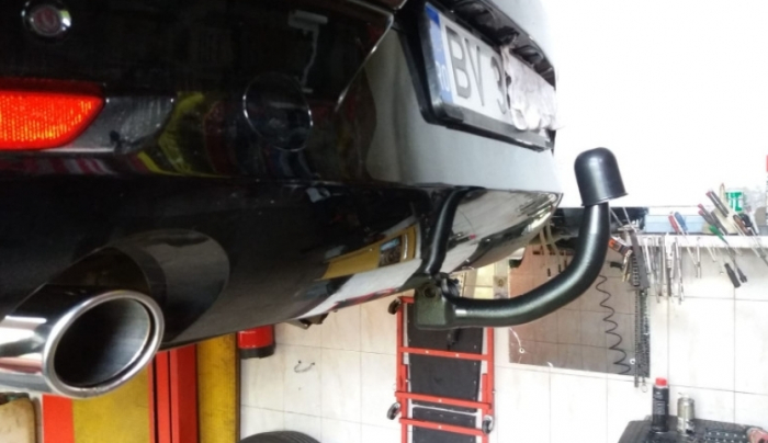 Carlig remorcare Mazda 3 htb dupa 2019 demontabil automat vertical marca Autohak [7]