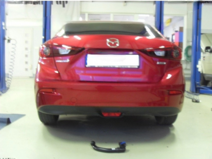 Carlig remorcare Mazda 3 sedan 2013 - 2018 demontabil automat vertical marca Autohak [8]