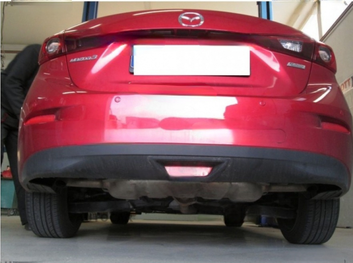Carlig remorcare Mazda 3 sedan 2013 - 2018 demontabil automat vertical marca Autohak [12]
