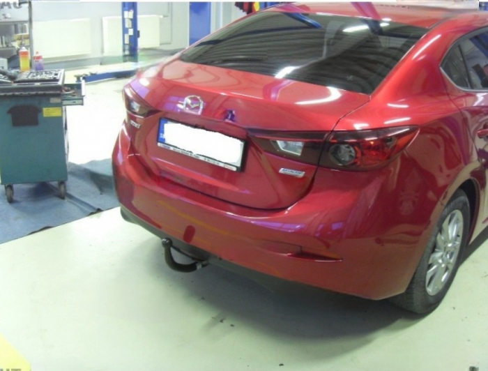 Carlig remorcare Mazda 3 sedan 2013 - 2018 demontabil automat vertical marca Autohak [5]