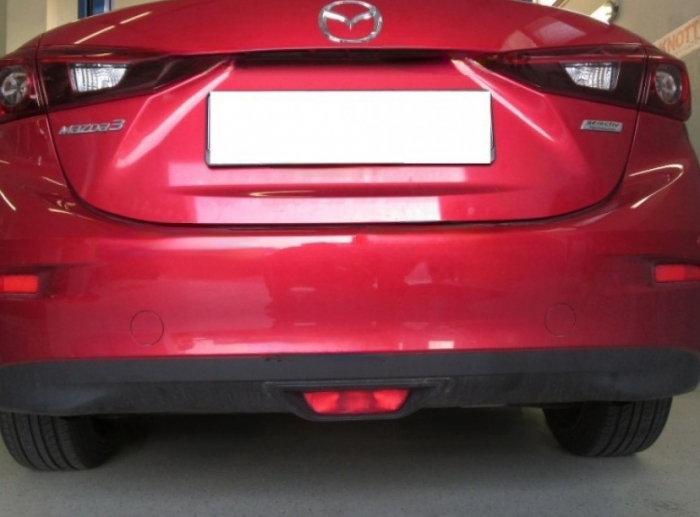 Carlig remorcare Mazda 3 sedan 2013 - 2018 demontabil automat vertical marca Autohak [13]