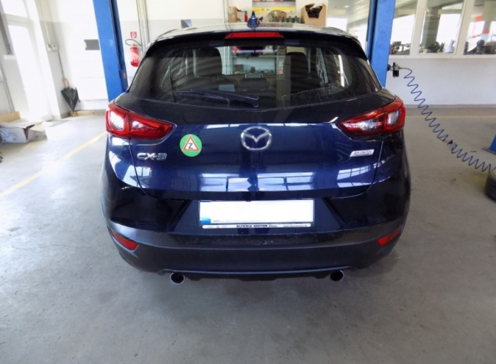 Carlig remorcare Mazda CX3 dupa 2015 demontabil automat vertical marca Autohak [5]