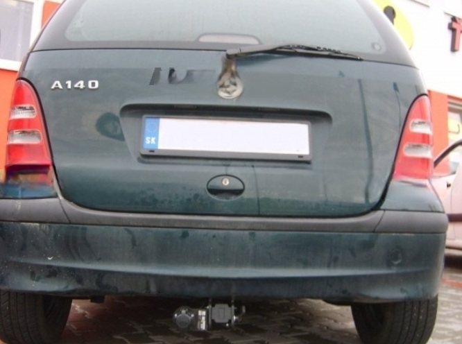 Carlig remorcare Mercedes A Class (W168) 1994 - 2004 demontabil automat cu maneta marca Autohak [2]