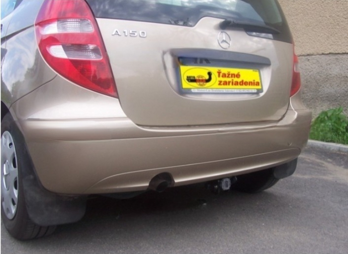 Carlig remorcare Mercedes A Class (W169) 2004 - 2012 demontabil automat cu maneta marca Autohak [3]