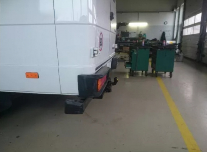 Carlig remorcare Mercedes Atego marca Autohak [5]