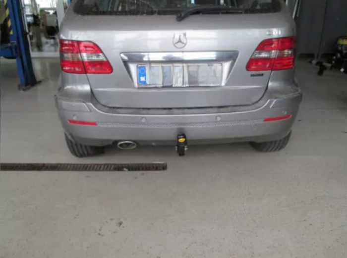 Carlig remorcare Mercedes B-class W245 2005-2011 marca Autohak [4]