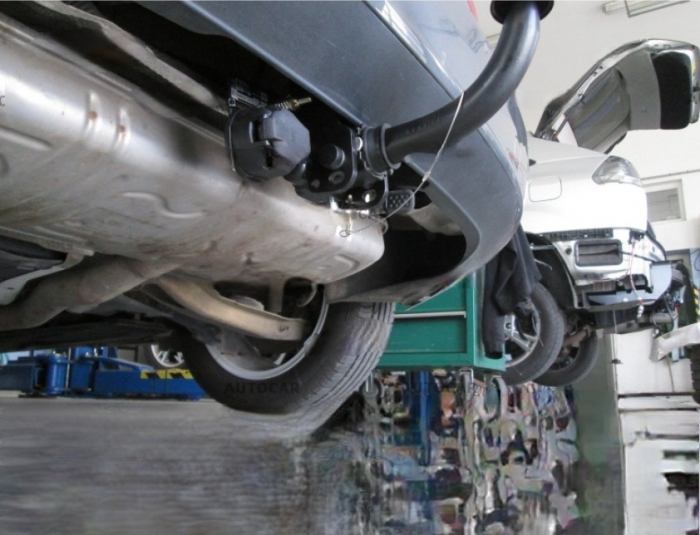 Carlig remorcare Mercedes B Class (W246) 2011 - 2019 demontabil automat cu maneta marca Autohak [4]