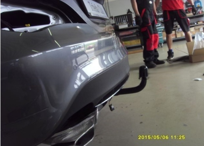 Carlig remorcare Mercedes CLA dupa 2015 demontabil automat vertical marca Autohak [12]