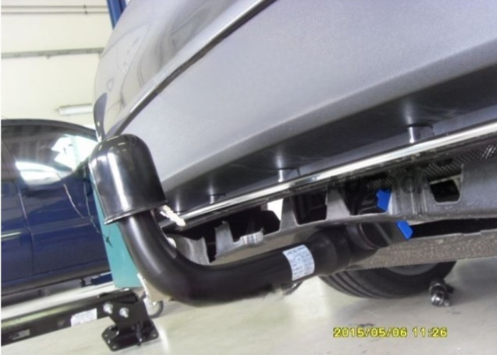 Carlig remorcare Mercedes CLA dupa 2015 demontabil automat vertical marca Autohak [10]