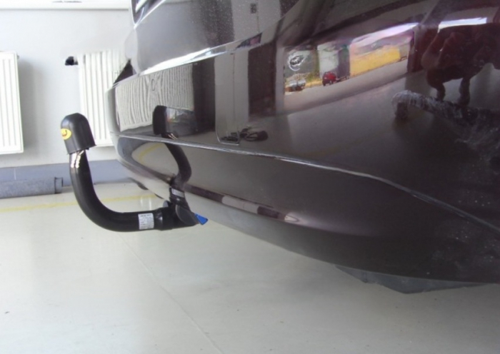Carlig remorcare Mercedes E Class (S212) combi 2009 - 2016 demontabil automat vertical marca Autohak [8]