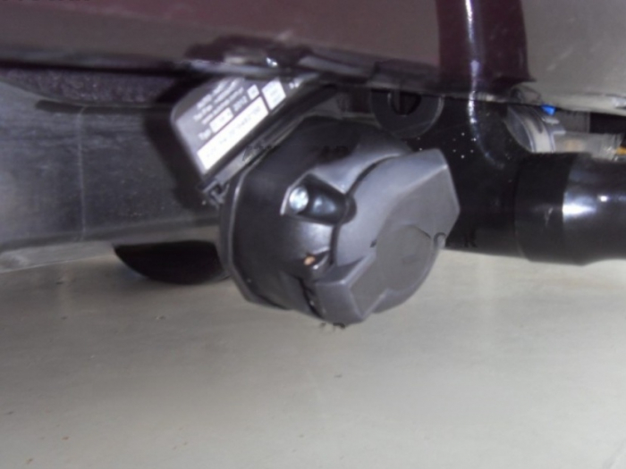 Carlig remorcare Mercedes E Class (S212) combi 2009 - 2016 demontabil automat vertical marca Autohak [6]
