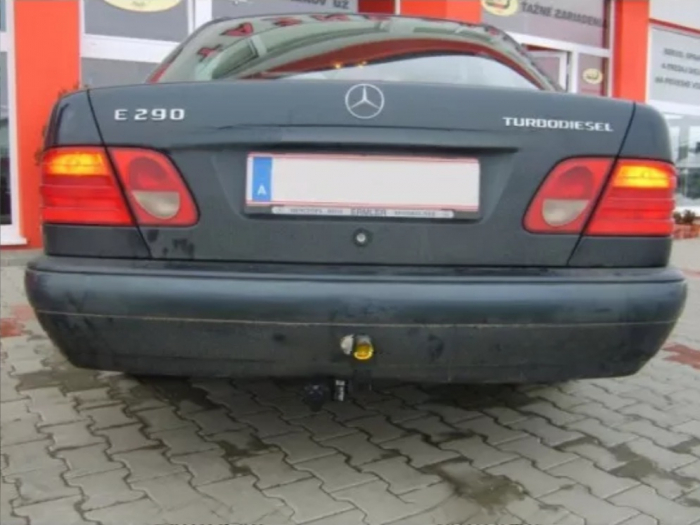Carlig remorcare Mercedes E Class W210 berlina 1995-2002 marca Autohak [6]