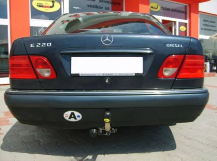 Carlig remorcare Mercedes E Class W210 sedan 1995 - 2002 demontabil automat cu maneta [3]