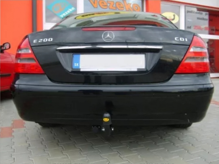 Carlig remorcare Mercedes E Class W211 berlina 2002-2008 marca Autohak [6]