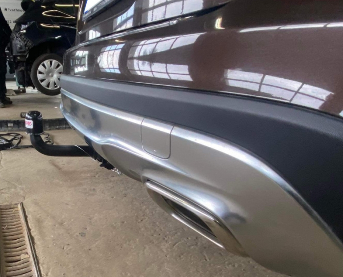 Carlig remorcare Mercedes GLA dupa 2014 demontabil automat cu maneta marca Autohak [3]