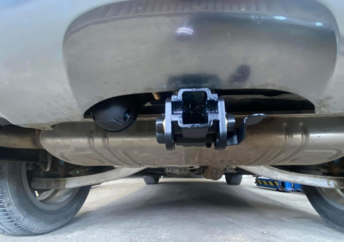Carlig remorcare Mercedes GLA dupa 2014 demontabil automat cu maneta marca Autohak [6]