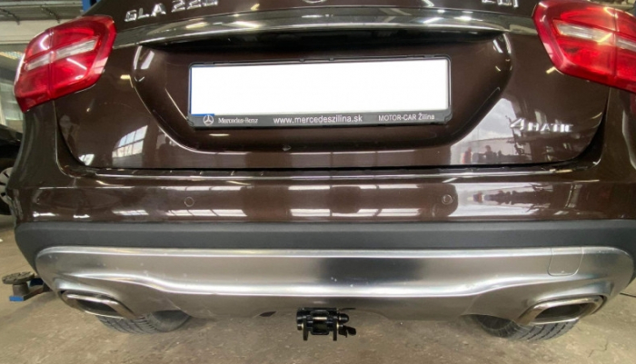 Carlig remorcare Mercedes GLA dupa 2014 demontabil automat cu maneta marca Autohak [7]