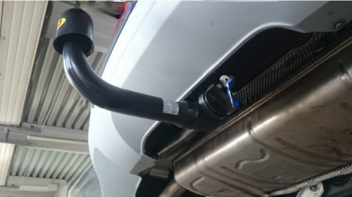 Carlig remorcare Mercedes GLA dupa 2014 demontabil automat vertical marca Autohak [11]