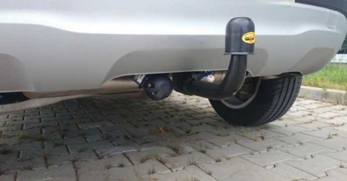 Carlig remorcare Mercedes GLA dupa 2014 demontabil automat vertical marca Autohak [6]