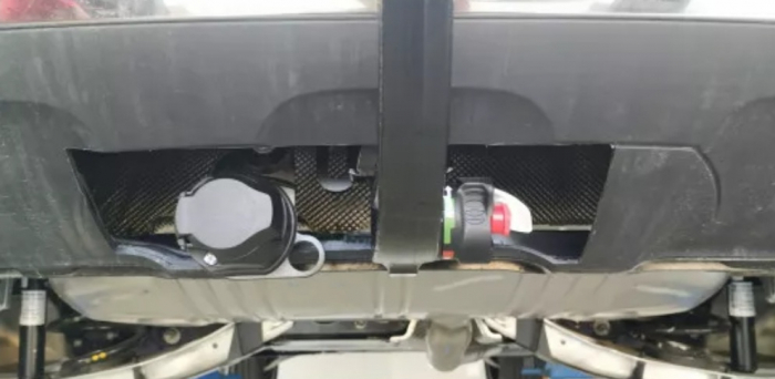 Carlig remorcare Mercedes GLB suv 2019 - prezent demontabil automat vertical [6]