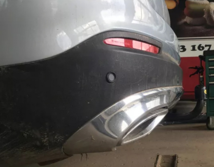 Carlig remorcare Mercedes GLC (X253) dupa 2015 demontabil automat vertical marca Autohak [11]