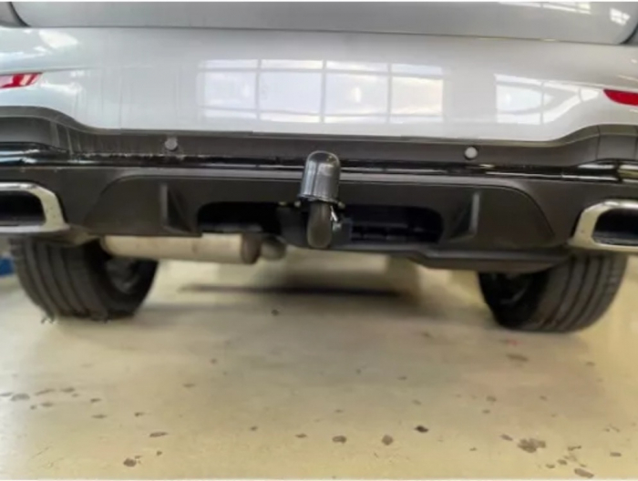 Carlig remorcare Mercedes GLC (X253) dupa 2015 demontabil automat vertical marca Autohak [16]