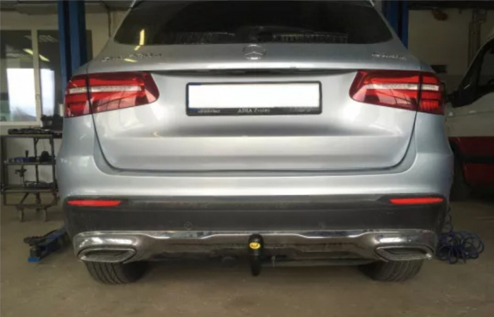 Carlig remorcare Mercedes GLC (X253) dupa 2015 demontabil automat vertical marca Autohak [9]