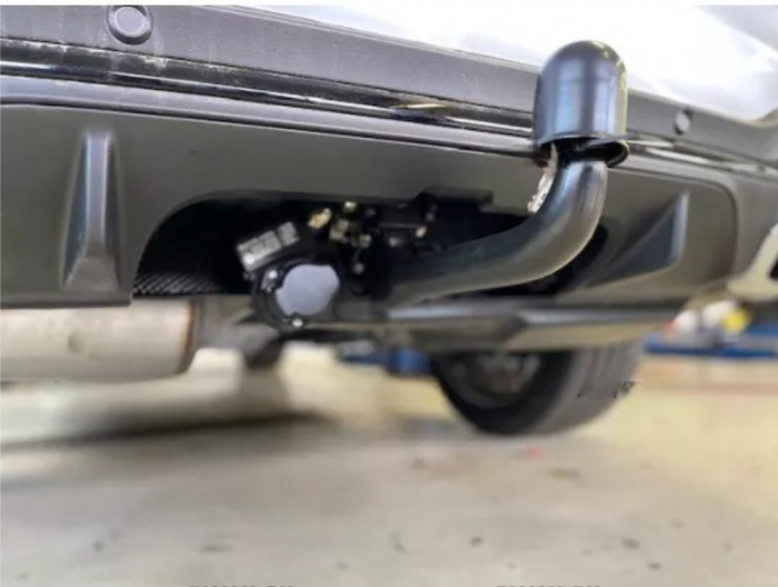 Carlig remorcare Mercedes GLC (X253) dupa 2015 demontabil automat vertical marca Autohak [20]