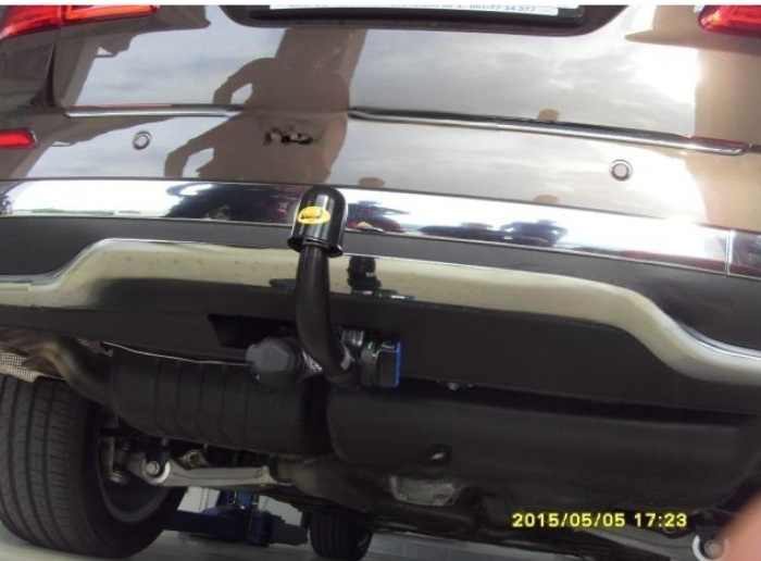 Carlig remorcare Mercedes GLE (C292) dupa 2015 demontabil automat vertical marca Autohak [9]