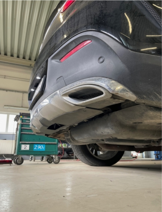 Carlig remorcare Mercedes GLE (C292) dupa 2015 demontabil automat vertical marca Autohak [13]