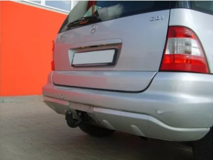 Carlig remorcare Mercedes M-Class ML w163 fabricat 1998 - 2005 marca Autohak [6]