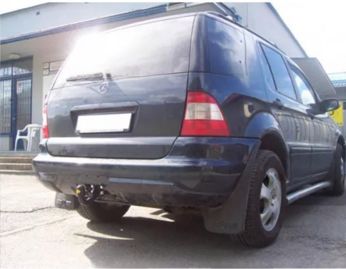 Carlig remorcare Mercedes M-Class ML w163 fabricat 1998 - 2005 marca Autohak [9]
