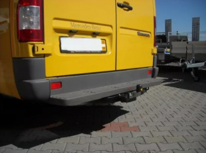 Carlig remorcare Mercedes Sprinter duba cu treapta 3,550m, 4,025m 1995-2006 marca Autohak [6]
