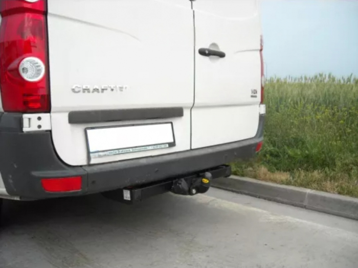 Carlig remorcare Mercedes Sprinter duba/platforma fara treapta punte simpla dupa 2006 marca Autohak [2]