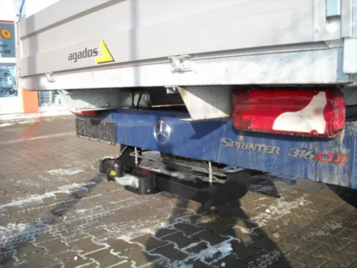 Carlig remorcare Mercedes Sprinter duba/platforma fara treapta punte simpla dupa 2006 marca Autohak [9]