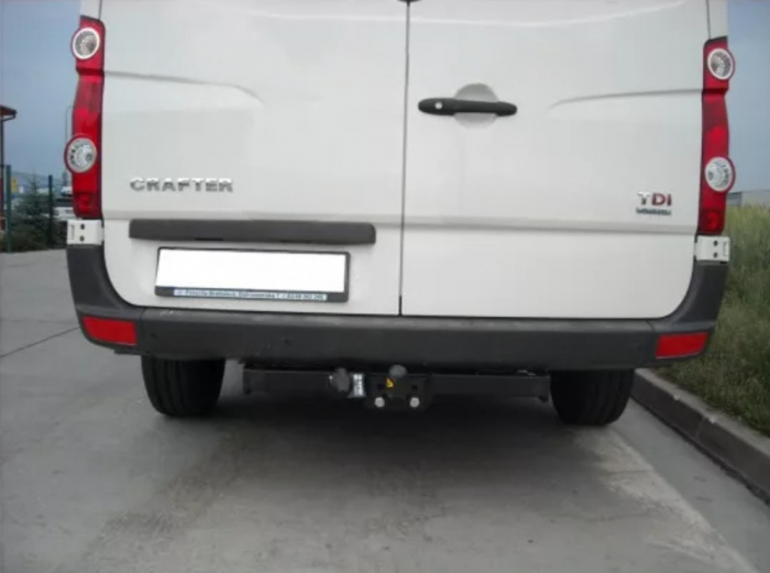 Carlig remorcare Mercedes Sprinter duba/platforma fara treapta punte simpla dupa 2006 marca Autohak [3]