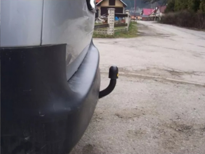 Carlig remorcare Mercedes Vaneo dupa 2002 marca Autohak [4]