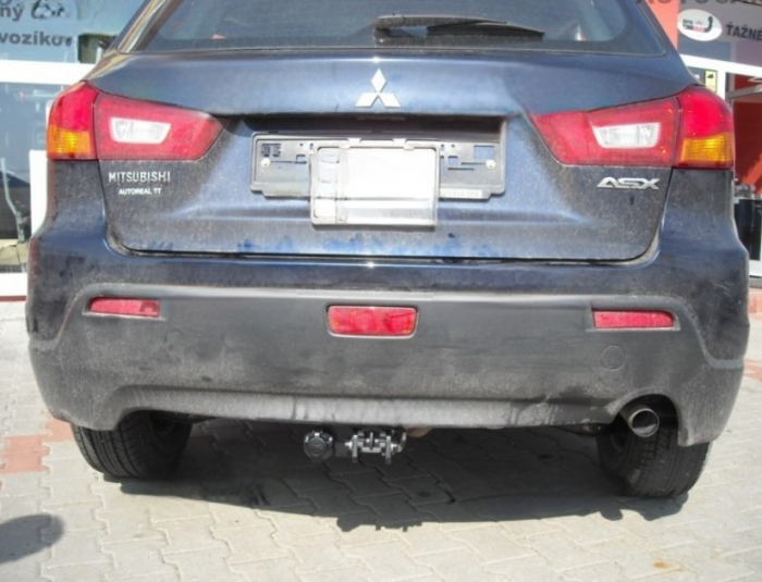 Carlig remorcare Mitsubishi ASX dupa 2010 demontabil automat cu maneta marca Autohak [4]