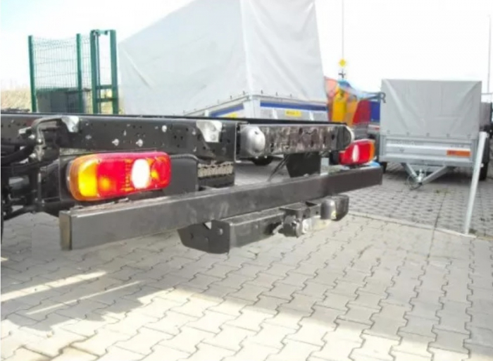Carlig remorcare Mitsubishi Canter platforma fabricat dupa 1993 marca Autohak [5]